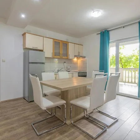 公寓 Lovely In With Wifi